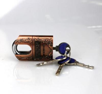 红青古铜四方锁与包梁花式弧形锁 经典设计与现代工艺的完美融合